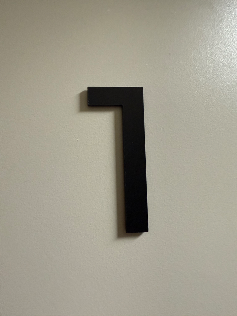 Huisnummer Modern Kunststof 7cm (per stuk)